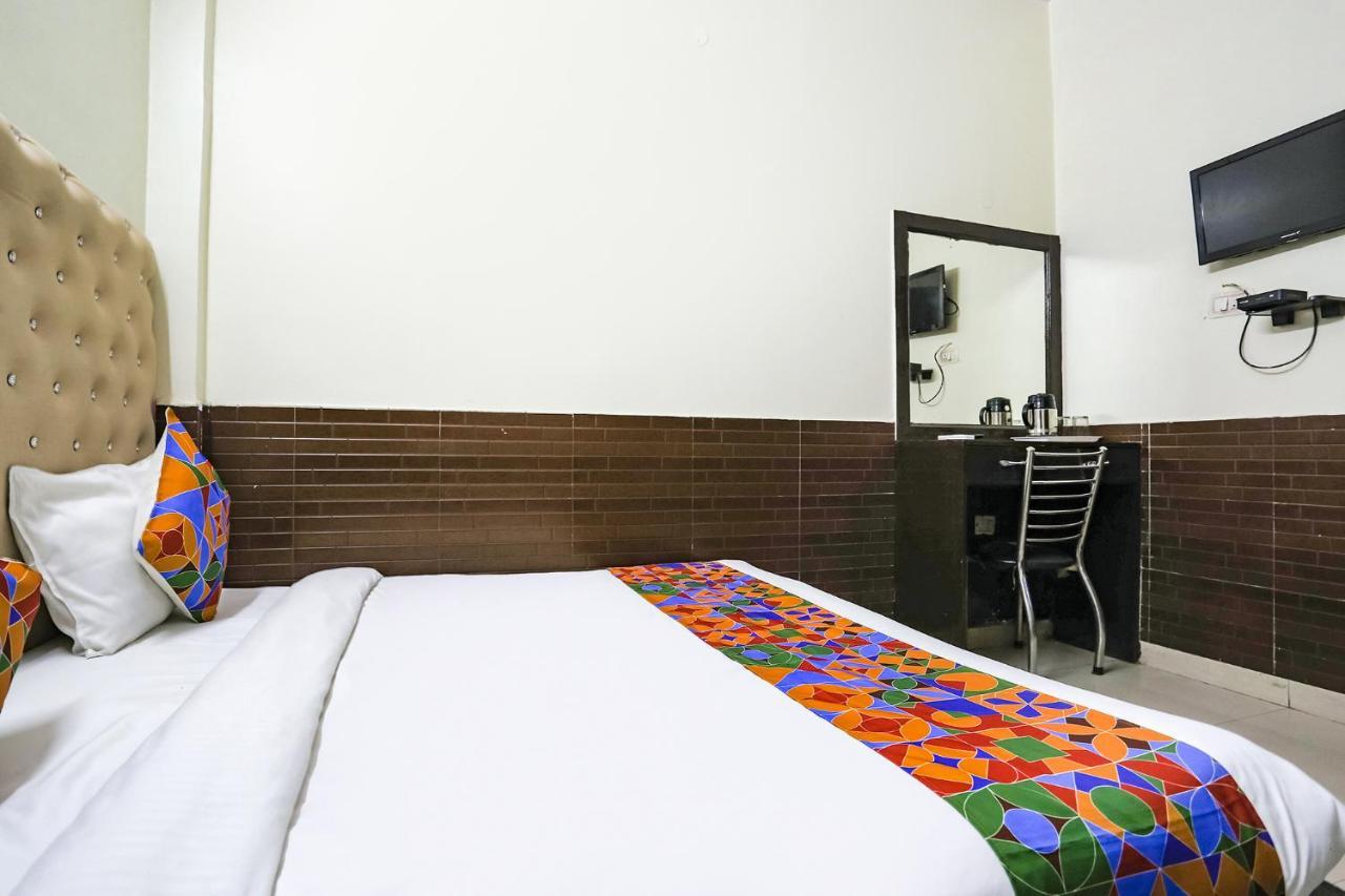 Fabhotel The Lazeez New Delhi Luaran gambar
